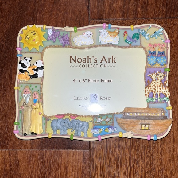 BRAND NEW Noah’s Ark picture frame - Picture 2 of 3